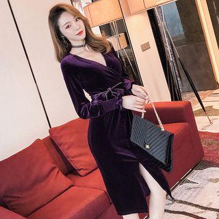 Long-sleeve Sheath Velvet Cocktail Dress