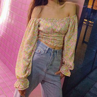 Retro Floral Square-neck Long-sleeve Top