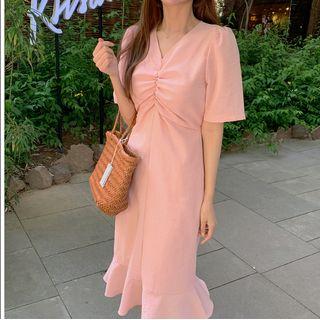 Short-sleeve Shirred V-neck Plain Slim Fit Mermaid Dress