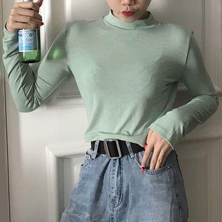 Long-sleeve Mock Neck Cropped T-shirt
