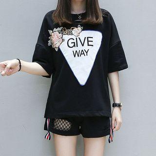 Set: Print Short-sleeve Ripped T-shirt + Shorts