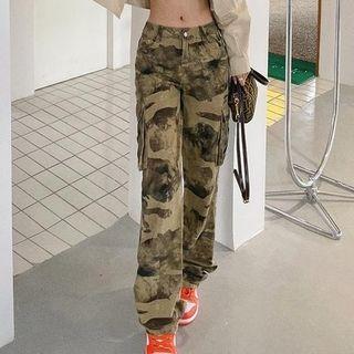 Camo Print Wide Leg Cargo Jeans