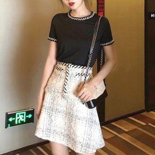Set: Contrast Trim Short-sleeve T-shirt + High Waist A-line Tweed Skirt