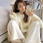V-neck Cable Knit Sweater / Knit Wide Leg Pants / Set
