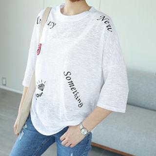 Lettering Sequin-patched T-shirt