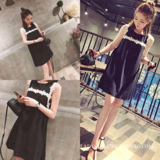 Floral Trim Sleeveless Dress