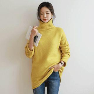 High-neck Colored Sweater