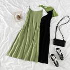 Plain Short-sleeve T-shirt /strappy Midi A-line Dress