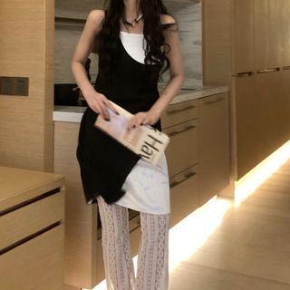 Sleeveless Paneled Tunic Top / Lace Pants