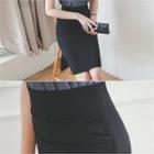 Slit-side Shirred Skirt