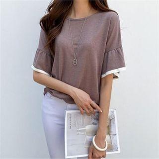 Contrast-trim Ruffle-sleeve Top