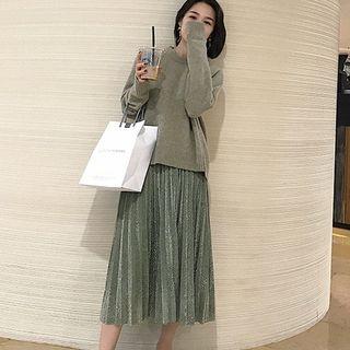 Plain Sweater / Midi A-line Pleated Skirt / Set