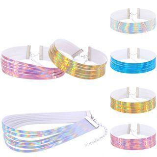 Holographic Multistrand Choker