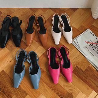 Square-toe Low-heel Slingback Pumps