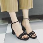 Cross-strap Chunky-heel Sandals