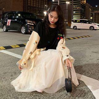 Flower Print Lantern-sleeve T-shirt / Mesh Midi A-line Skirt
