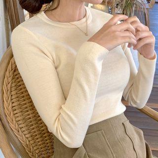 Dip-back Slim-fit Knit Top