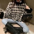 Scallop Edge Houndstooth Cropped Sweater Black - One Size