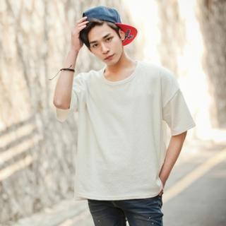 Short-sleeved T-shirt