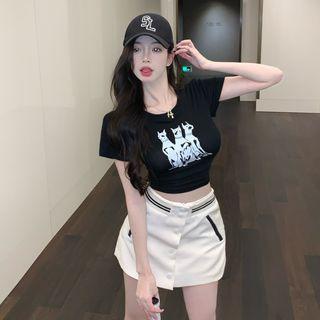Short-sleeve Print Cropped T-shirt / Mini A-line Skirt