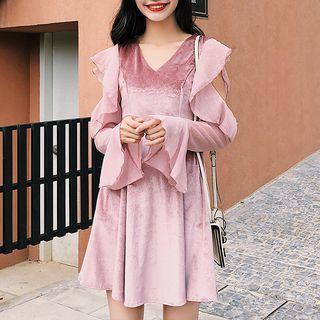 V-neck Cutout Long-sleeve A-line Dress