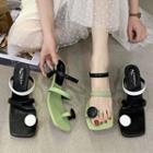 Block-heel Toe-loop Sandals