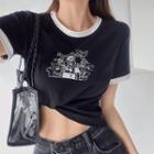 Contrasted Loose-fit Printed Crop T-shirt