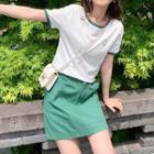 Set: Short-sleeve Contrast Trim Printed T-shirt + High-waist Plain Skirt