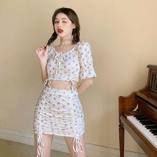Set: Short-sleeve Floral Print Blouse + Mini Fitted Skirt Set - As Shown In Figure - One Size