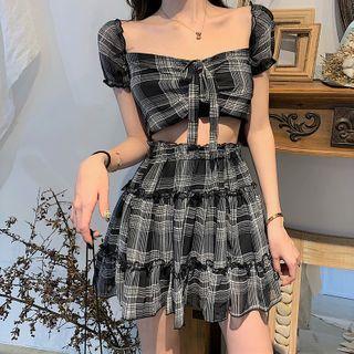Set: Balloon-sleeve Plaid Cropped Blouse + Ruffled A-line Skirt