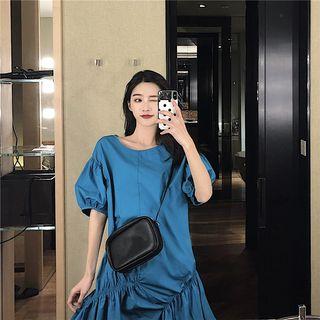 Plain Puff-sleeve Shift Dress