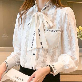 Lettering Bow-neck Lace Blouse