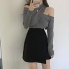 Cold-shoulder Ribbed Sweater Gray - One Size