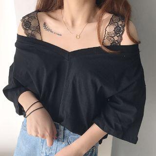 3/4-sleeve Cold Shoulder T-shirt