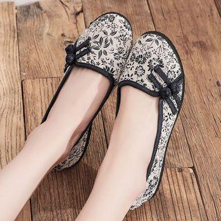 Floral Print Frog-button Flats