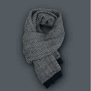 Zigzag Pattern Scarf Black & White - One Size
