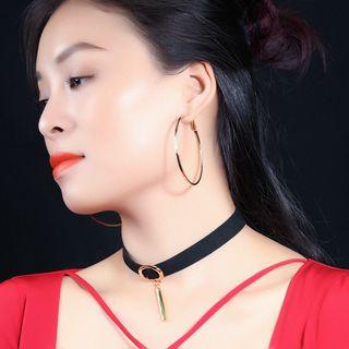 Drop Velvet Choker