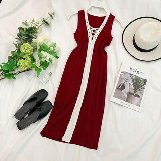V-neck Strappy Knit Midi Dress