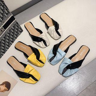 Faux Leather Contrast Color Twisted Flat Mules