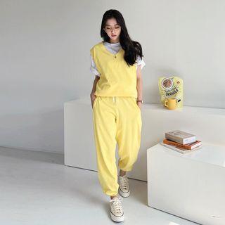 Set: V-neck Tank Top + Jogger Pants