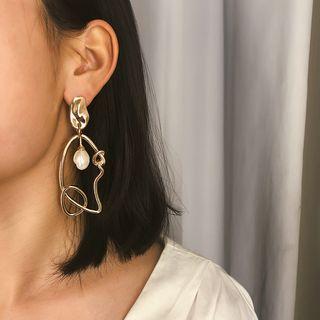 Metal Asymmetric Earring