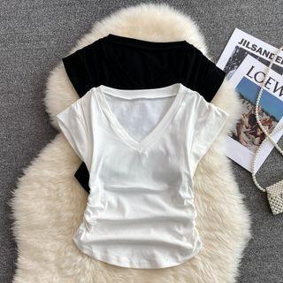 Sleeveless V-neck Ruched T-shirt