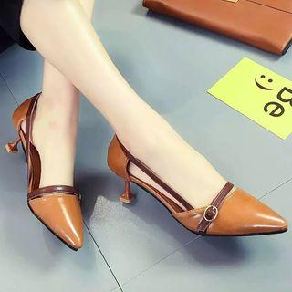 Color Panel Pointed Pumps