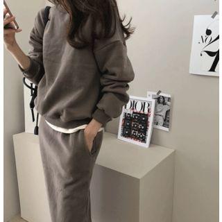 Set: Round-neck Fleece-lined Pullover + Band-waist Long Skirt