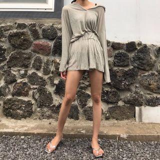 Set: Hooded Long-sleeve T-shirt + Shorts