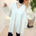 Wool V-neck Loose-fit Knit Top