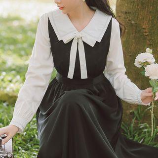 Tie-neck Wide Collar Blouse