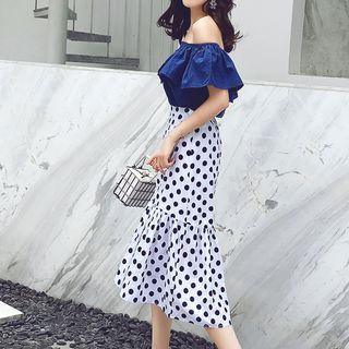 Set: Off-shoulder Short-sleeve T-shirt + Dotted Midi A-line Skirt