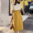 Short-sleeve Top / A-line Midi Skirt