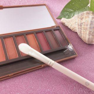 Eye Makeup Brush As Shown In Figure - One Size